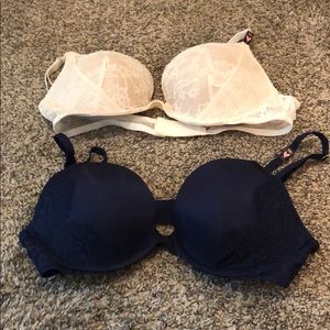Victoria’s Secret bras